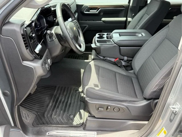 Used 2023 Gray Chevrolet LT image 17