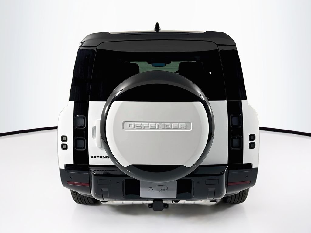 New 2026 Fuji White Land Rover S image 6