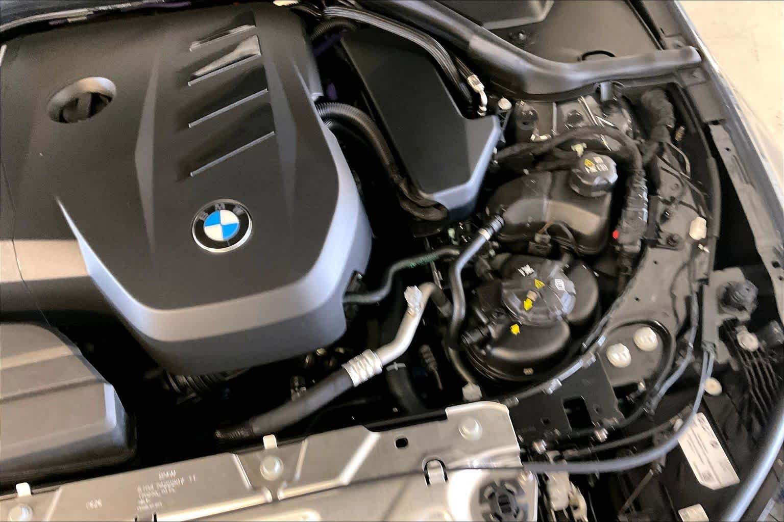 New 2026 Dravit Grey Metallic BMW 330i image 17