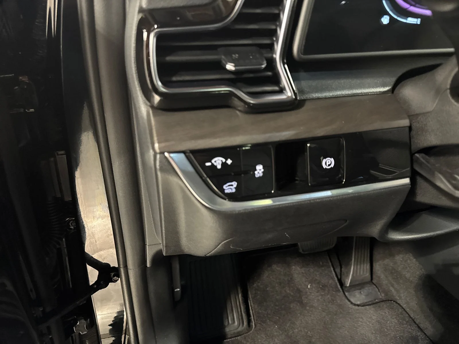 Used 2023 Ebony Black Kia X-Line image 18