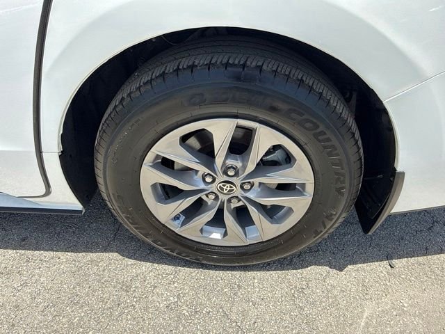 2022 Toyota Sienna LE - Photo 31
