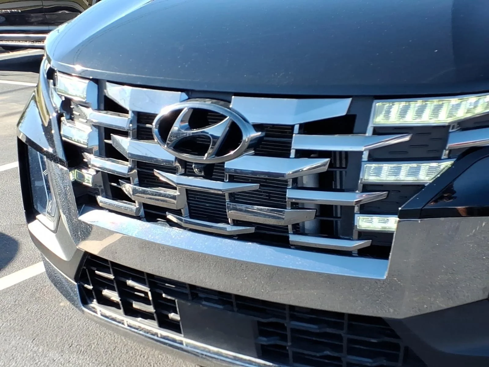 Used 2023 Phantom Black Hyundai Limited image 35