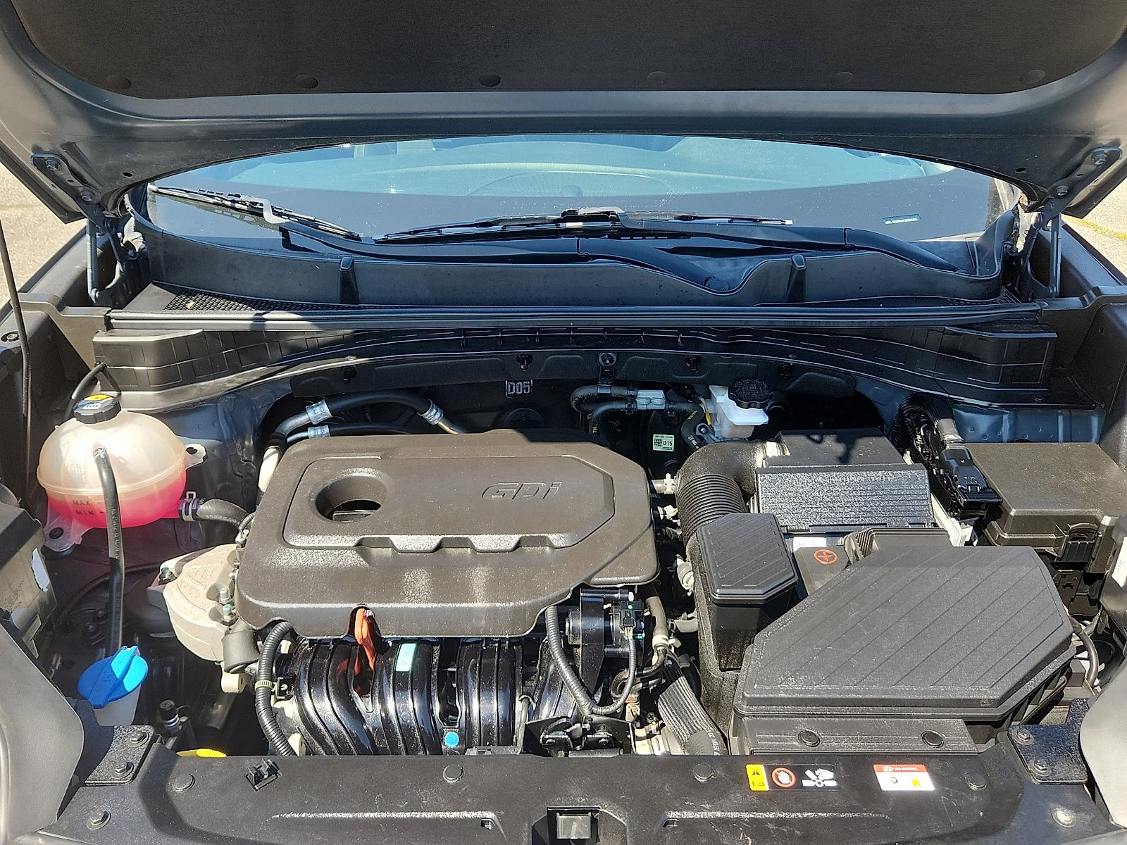 Used 2022 Pacific Blue Kia LX image 27
