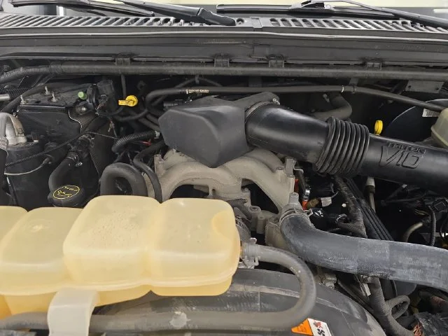 Used 2005 Black Clearcoat Ford Limited image 33