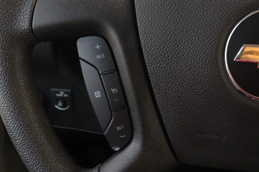 Used 2025 Summit White Chevrolet EXT image 22