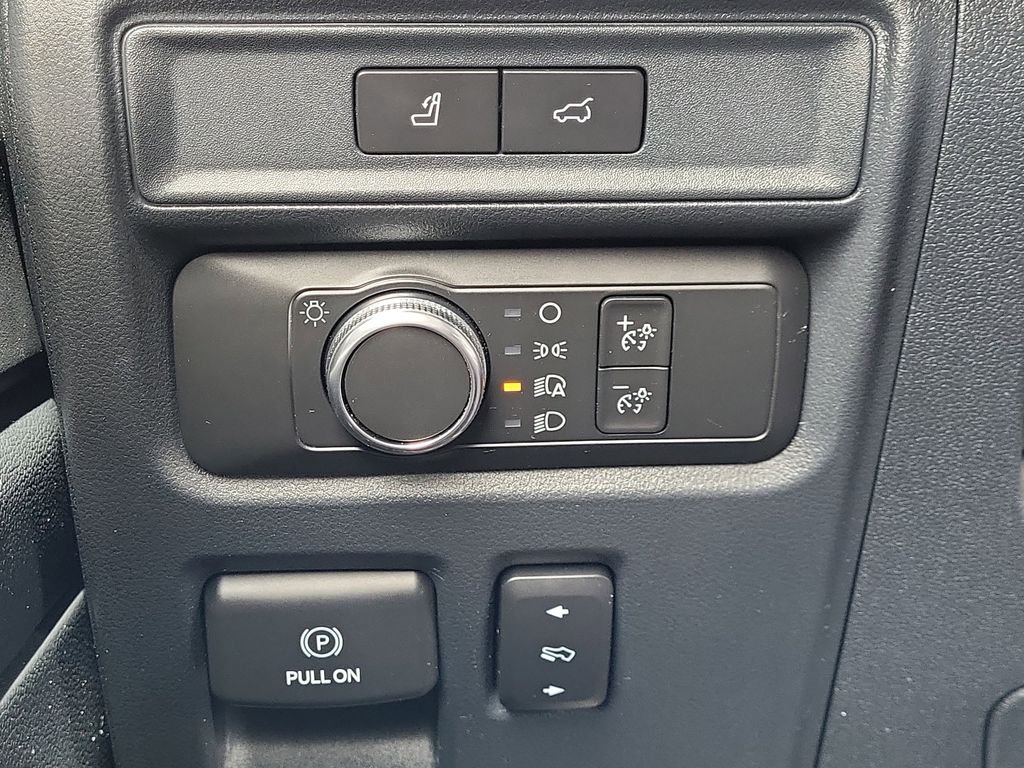 Used 2022 Black Ford XLT image 24