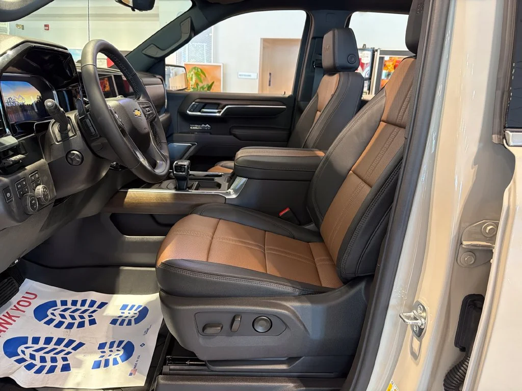 New 2026 White Sands Chevrolet High Country image 39