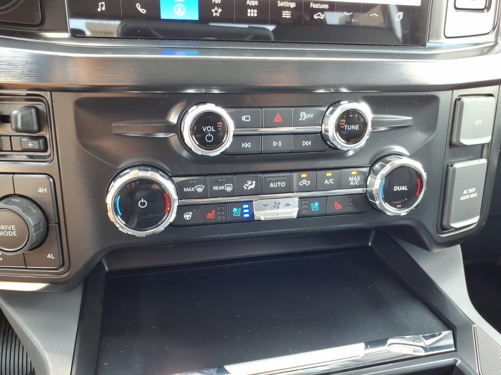 New 2026 Star White Metallic Tri-Coat Ford F-250® Lariat® image 23