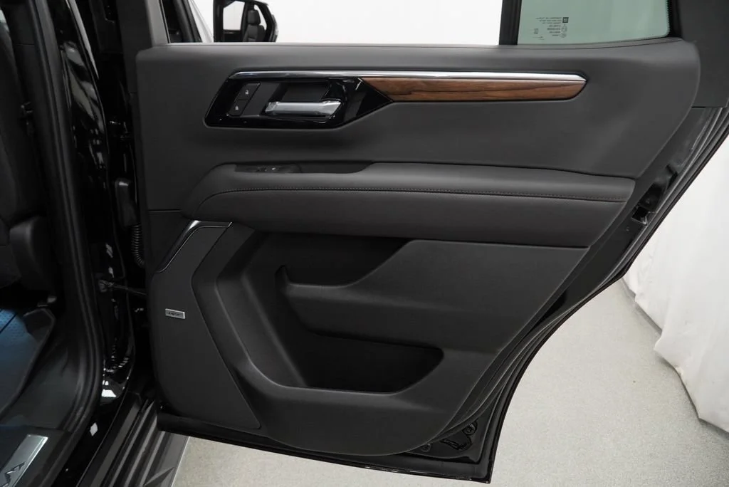 New 2026 Black Chevrolet High Country image 29