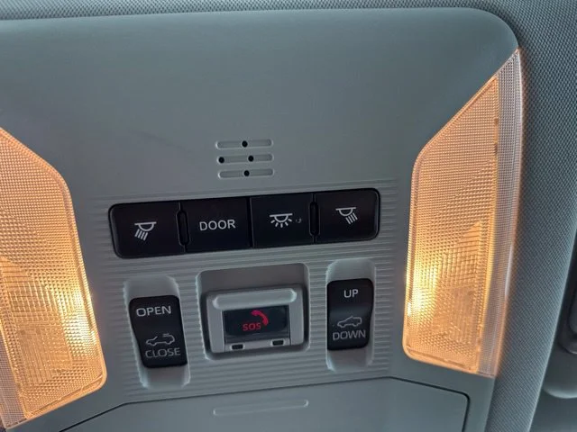 Used 2021 Red Toyota XLE Premium image 22
