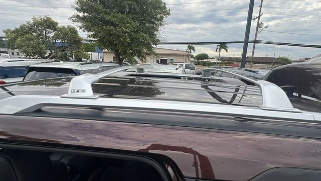 Used 2022 Brown Nissan SL image 19