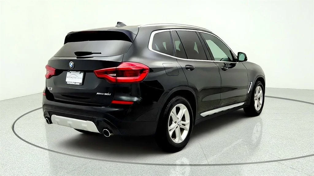 Used 2019 Black Sapphire Metallic BMW xDrive30i SAV w/ Convenience & Driving Assistance Pkgs + Nav image 5