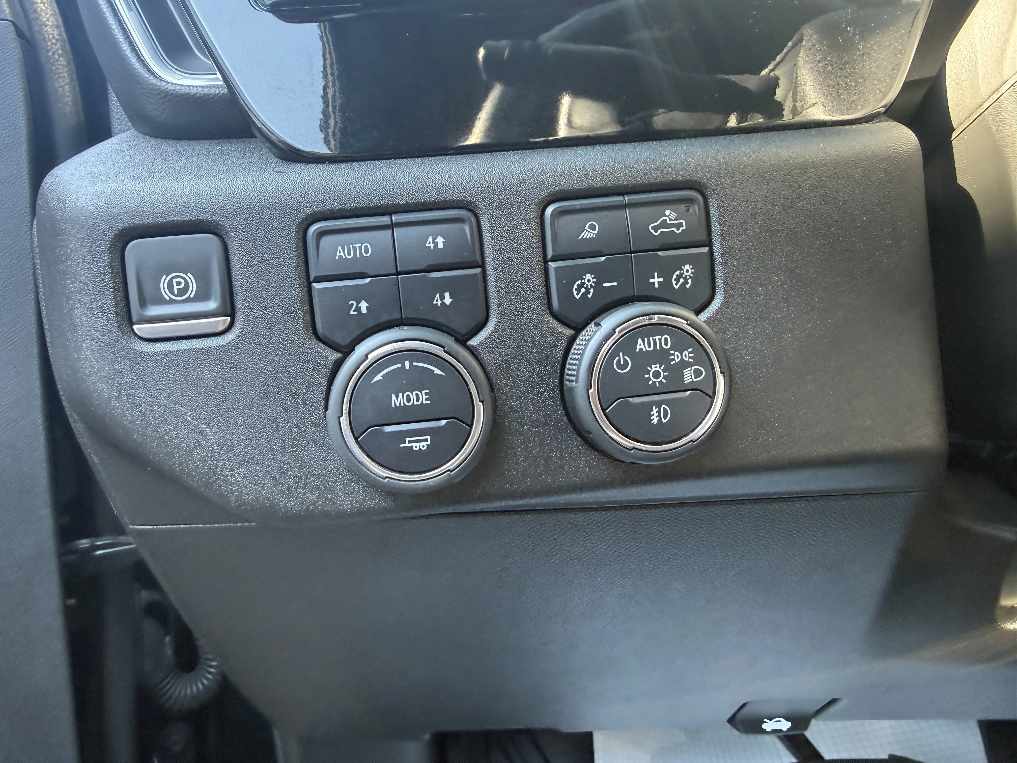 2024 Chevrolet Silverado 1500 RST - Photo 21