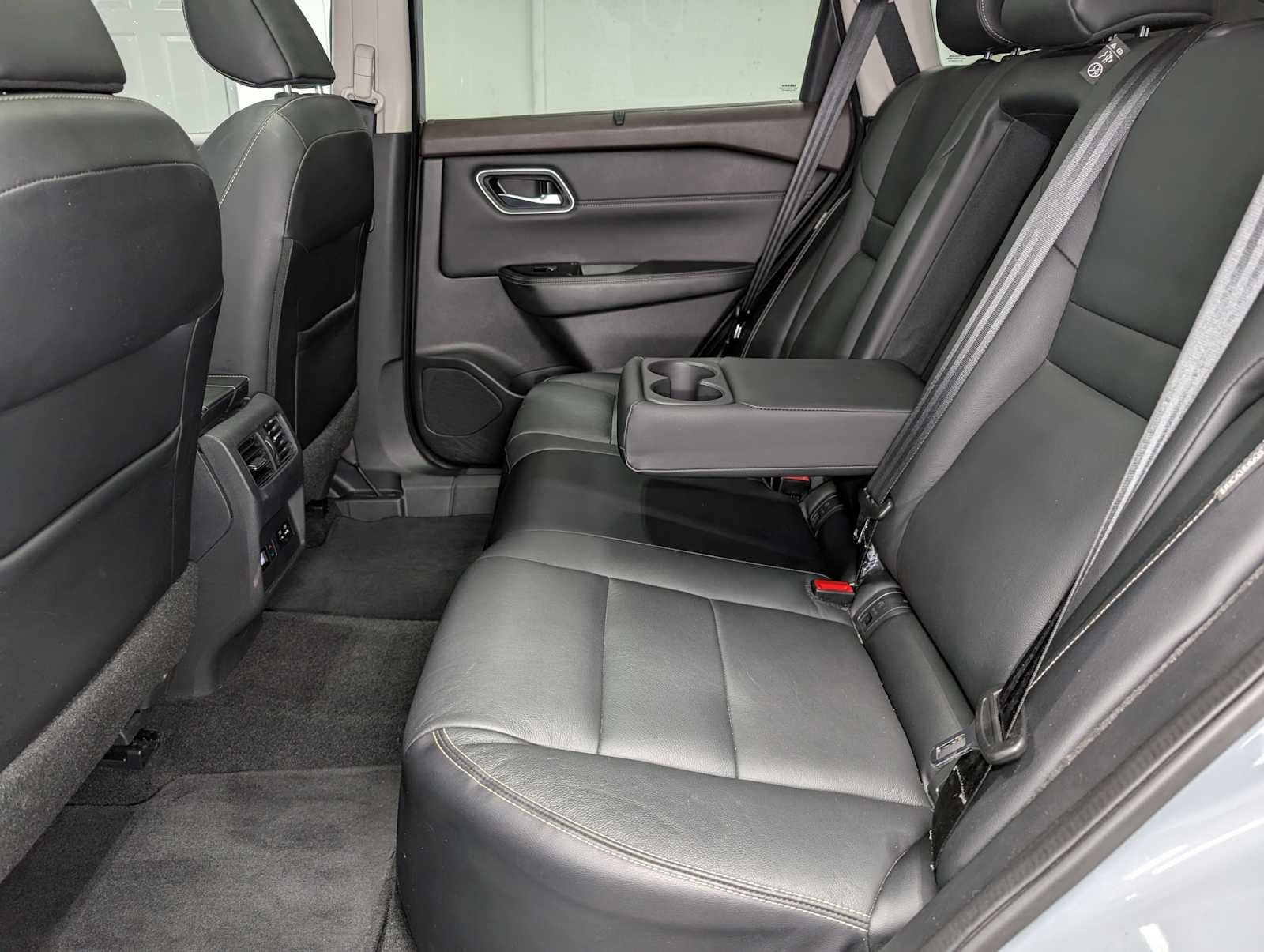 Used 2021 BOULDER GRAY PE Nissan SL image 22