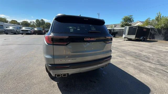 New 2027 Sterling Metallic GMC Elevation image 7