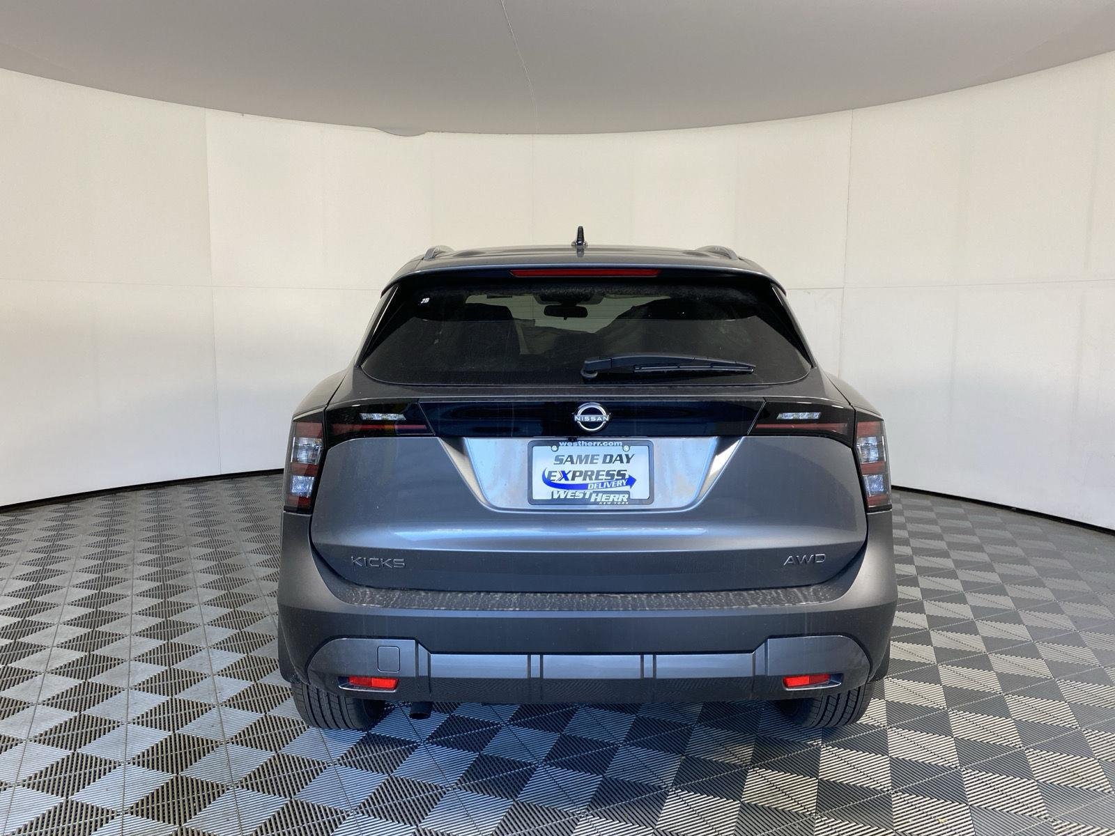 New 2027 Gun Metallic Nissan SV image 18