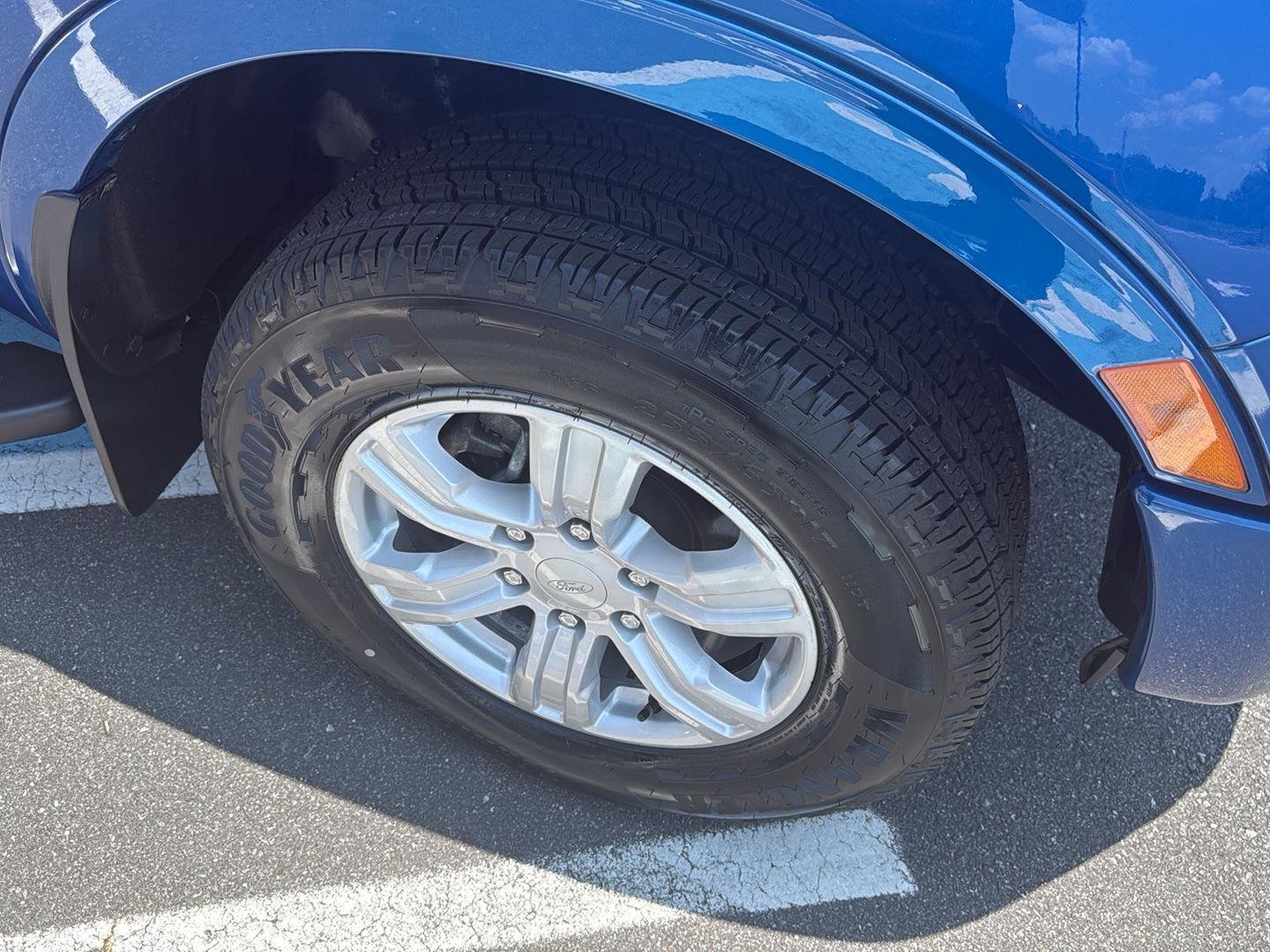 Used 2019  FORD  image 20