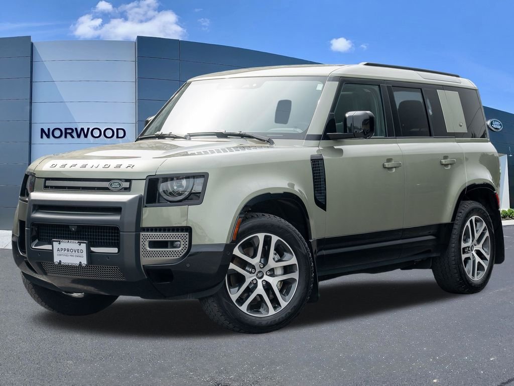 Used 2024 Green Land Rover X-Dynamic SE image 1
