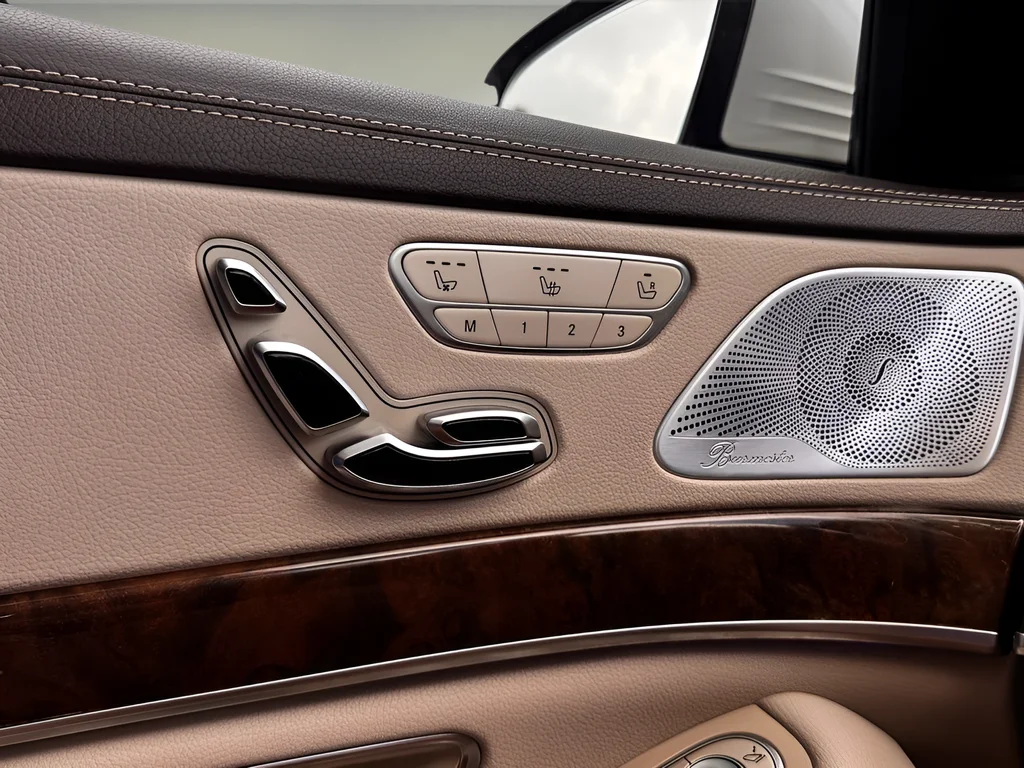 Used 2014 White Mercedes-Benz S 550 image 14