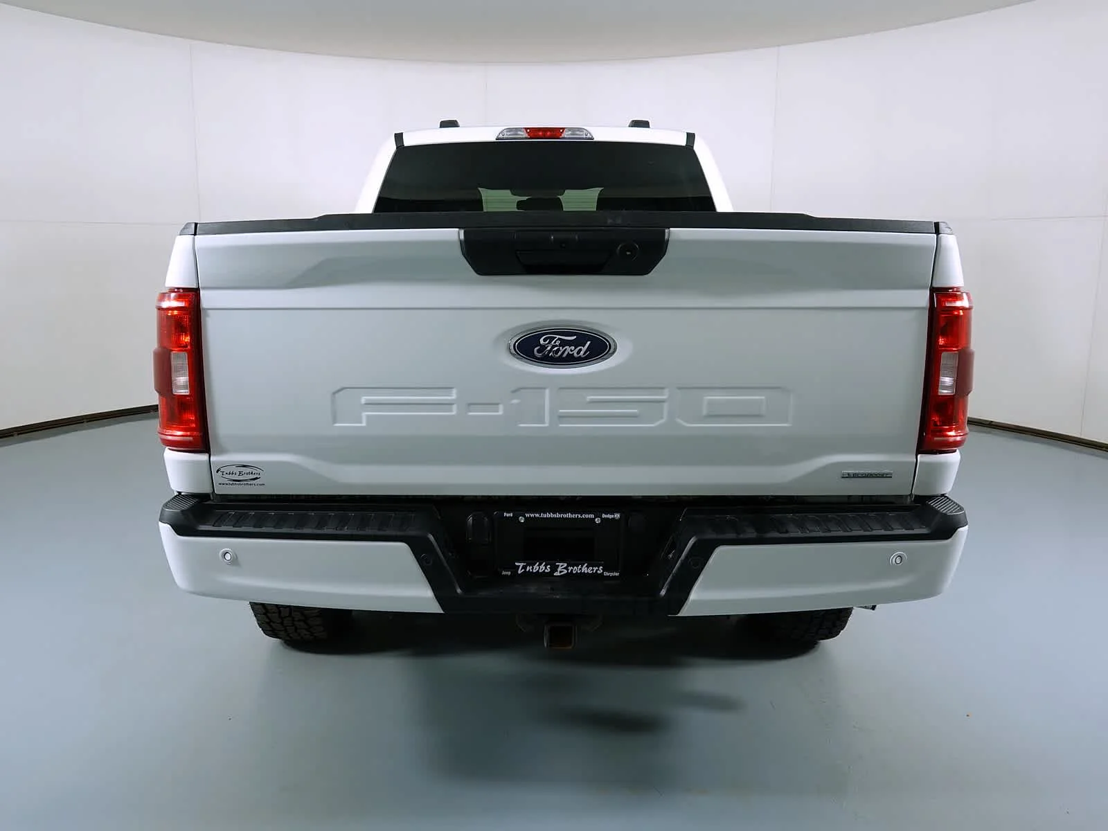 Used 2022 Oxford White Ford XLT image 4