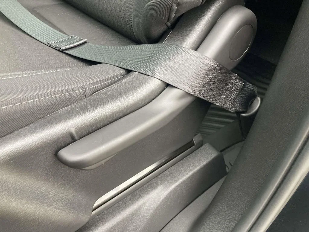 New 2026 Onyx Black GMC SLE image 17