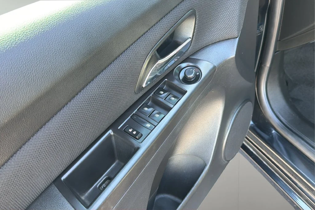 Used 2016 BLACK GRANITE METALLIC Chevrolet LT image 16