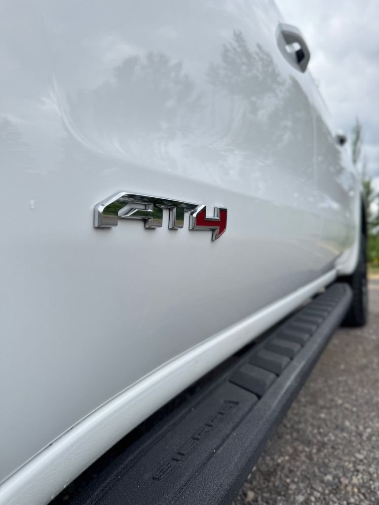 Used 2022 Summit White GMC AT4 image 49