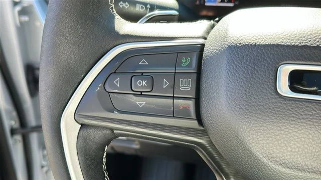 Certified Used 2023 White Jeep Altitude image 13