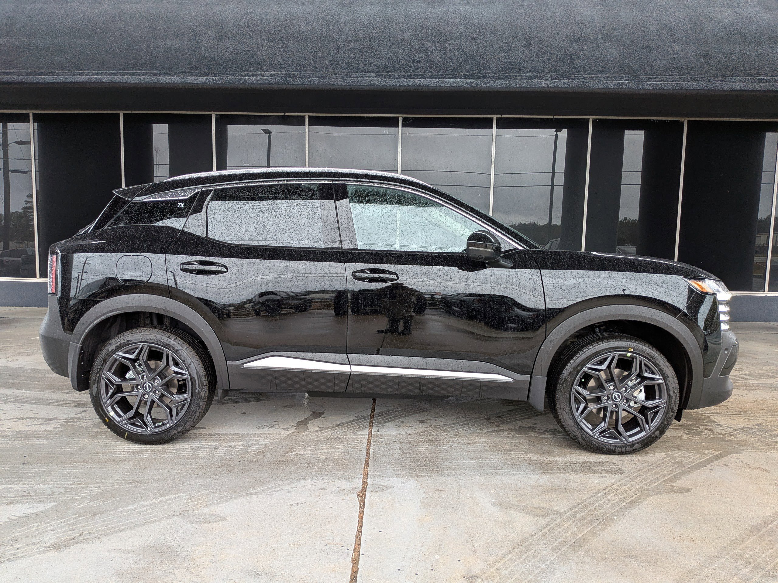 New 2026 Black Nissan SR image 2
