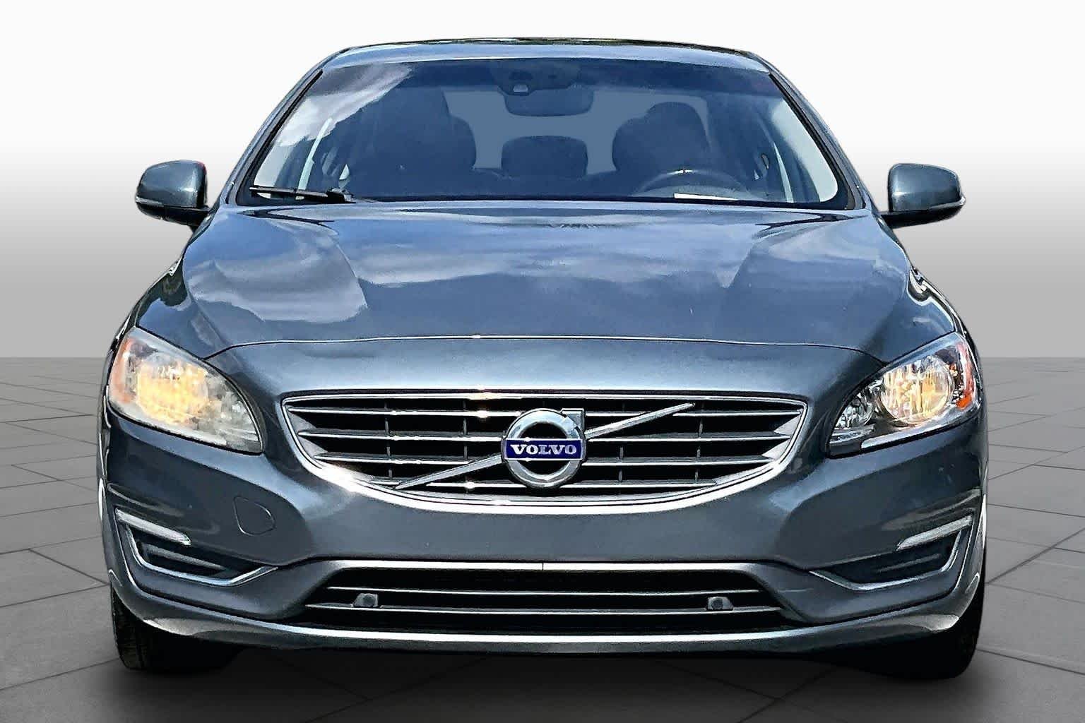 Used 2017 Osmium Grey Metallic Volvo Inscription image 4