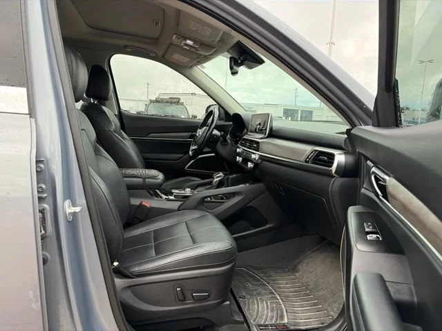 Used 2020 Gray Kia EX image 24
