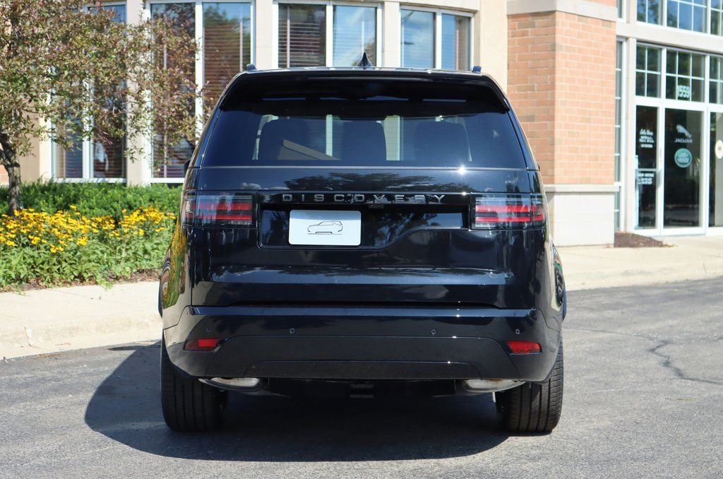 Certified Used 2024 Black Land Rover Dynamic SE image 4