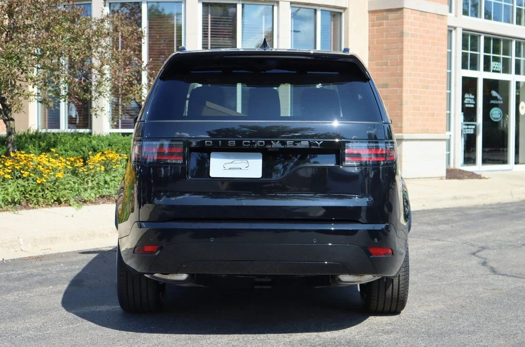 Certified Used 2024 Black Land Rover Dynamic SE image 4