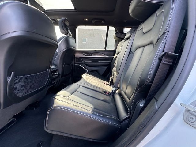 Used 2023 White Jeep Overland image 33