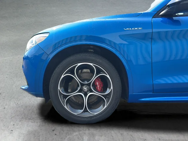 Used 2023 Blue Alfa Romeo Veloce image 33