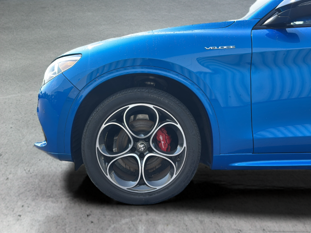 Used 2023 Blue Alfa Romeo Veloce image 33