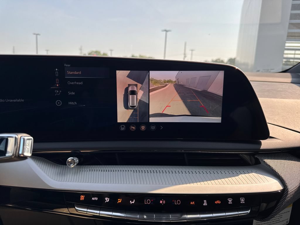 2027 Cadillac OPTIQ Luxury - Photo 24