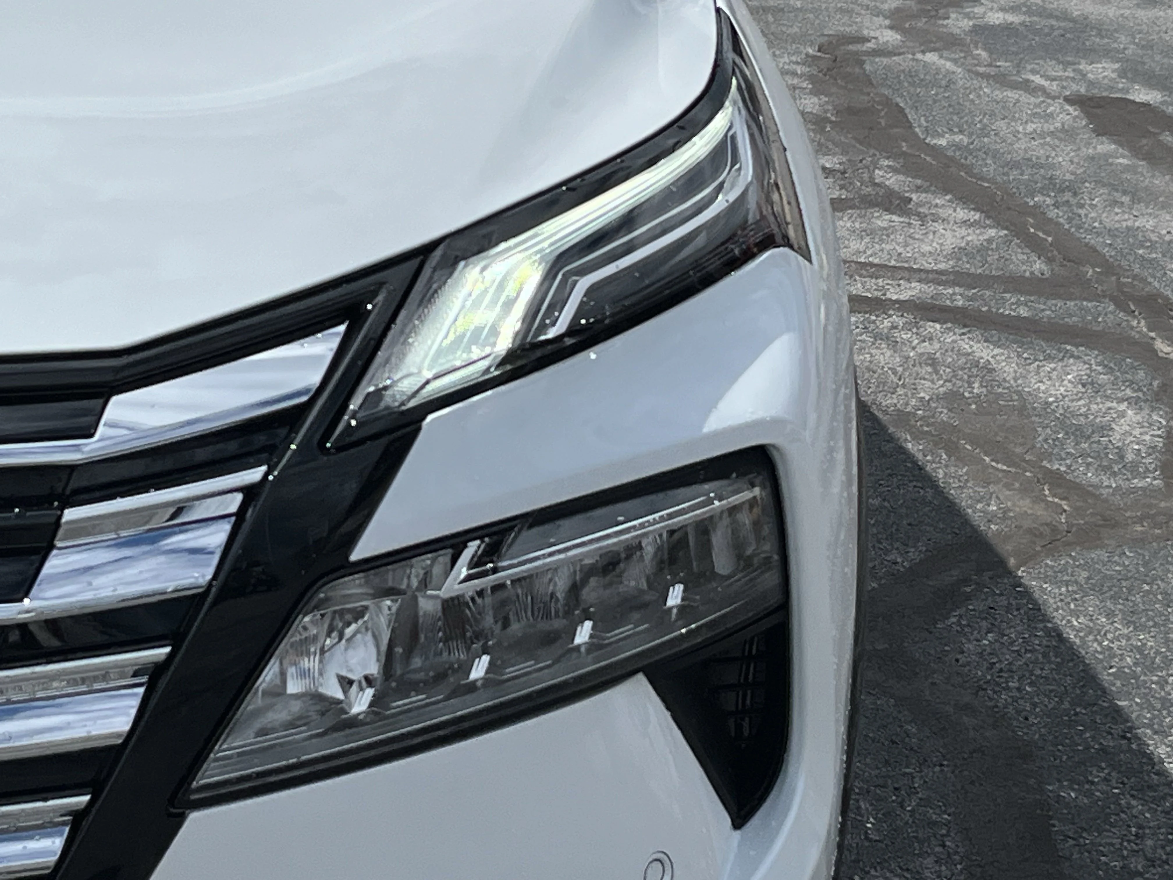 2026 Nissan Rogue Platinum - Photo 11