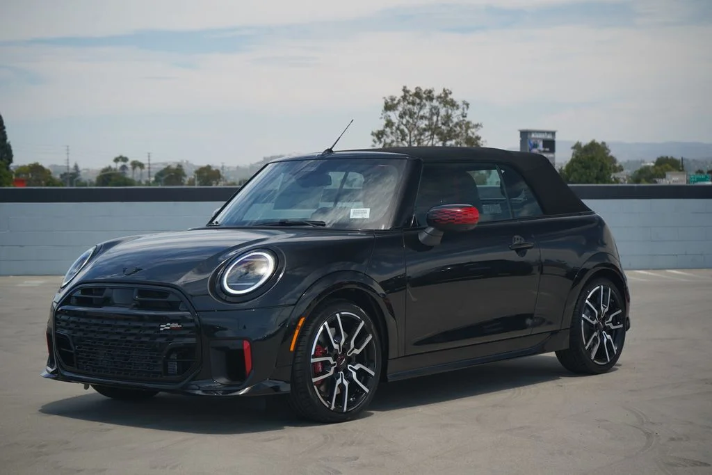 New 2026 Black MINI Iconic image 2
