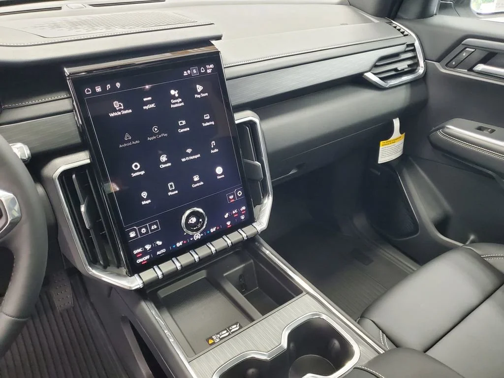 2026 GMC Acadia Elevation - Photo 16