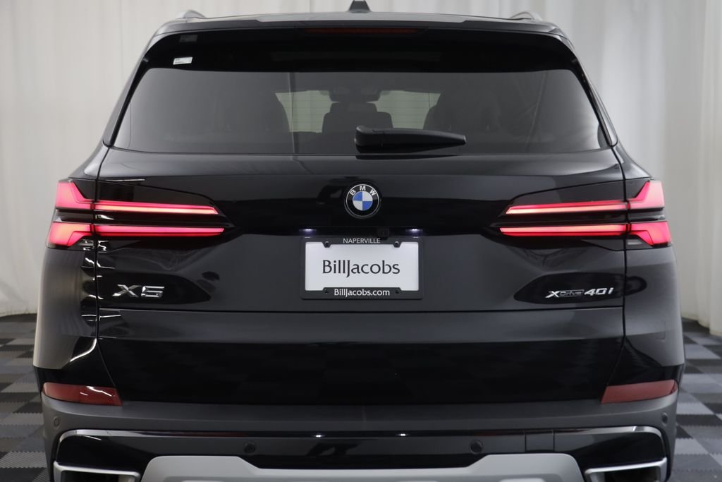 Certified Used 2026 Black Sapphire Metallic BMW xDrive40i image 15