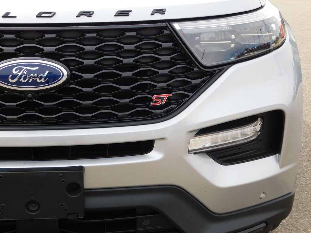 Used 2021 Silver Ford ST image 12
