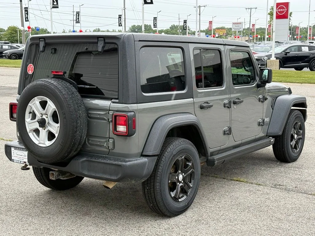 Used 2019 Gray Jeep Unlimited Sport S image 8