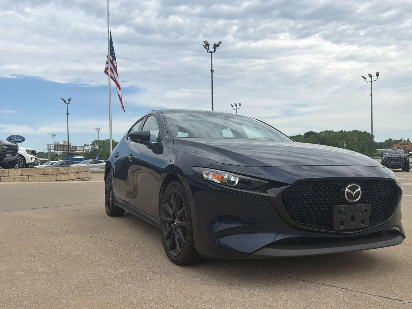 Used 2024 Mazda Mazda3 Select Sport with VIN JM1BPAKM4R1712514 for sale in Kansas City