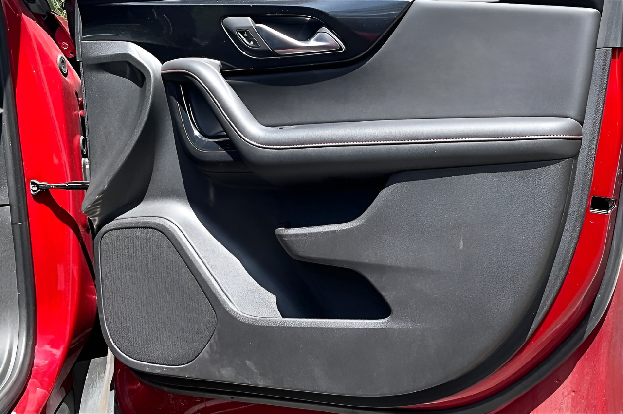 Used 2022 Red Chevrolet RS image 25
