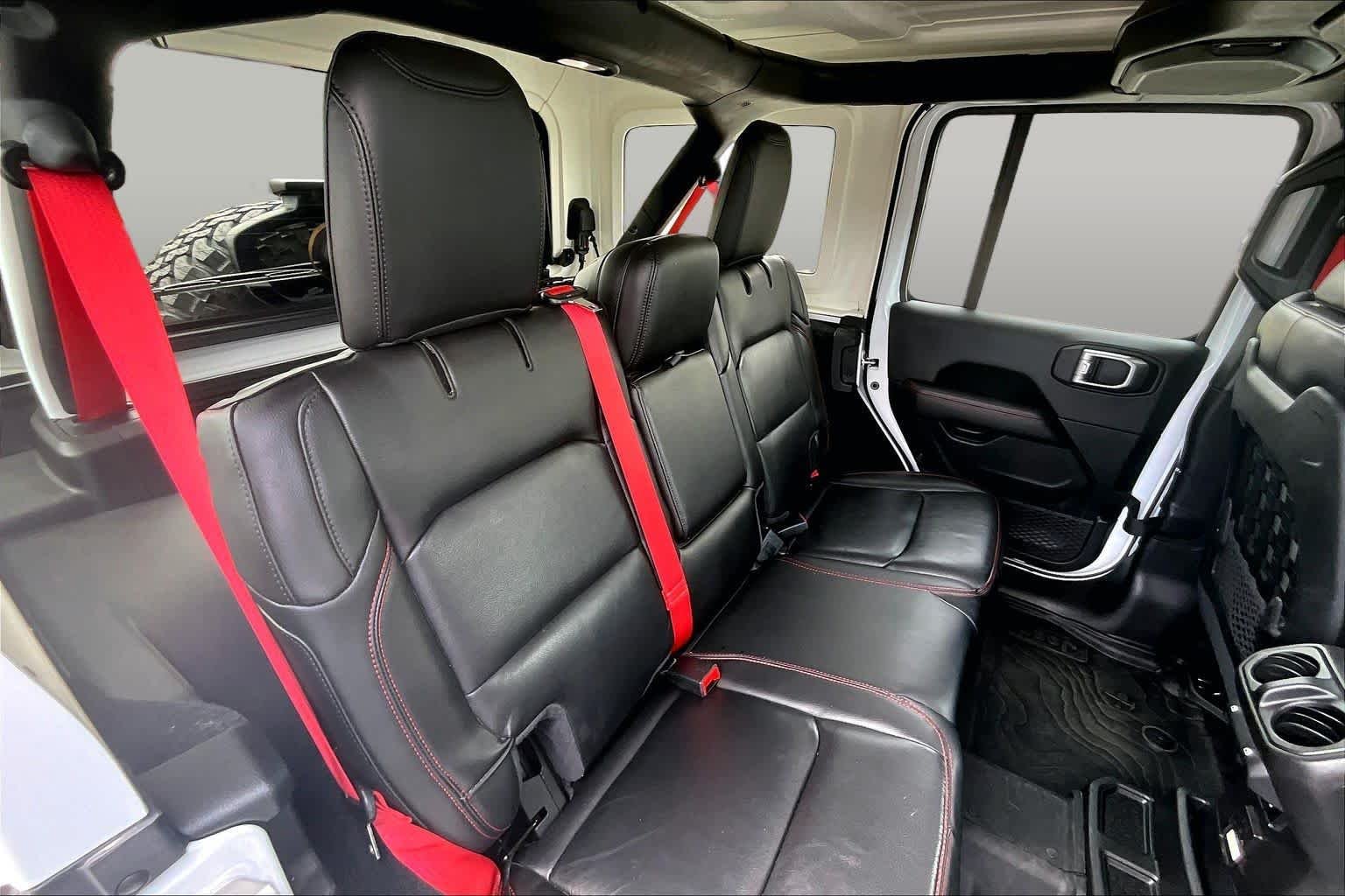 Used 2020 Bright White Clearcoat Jeep Rubicon image 20