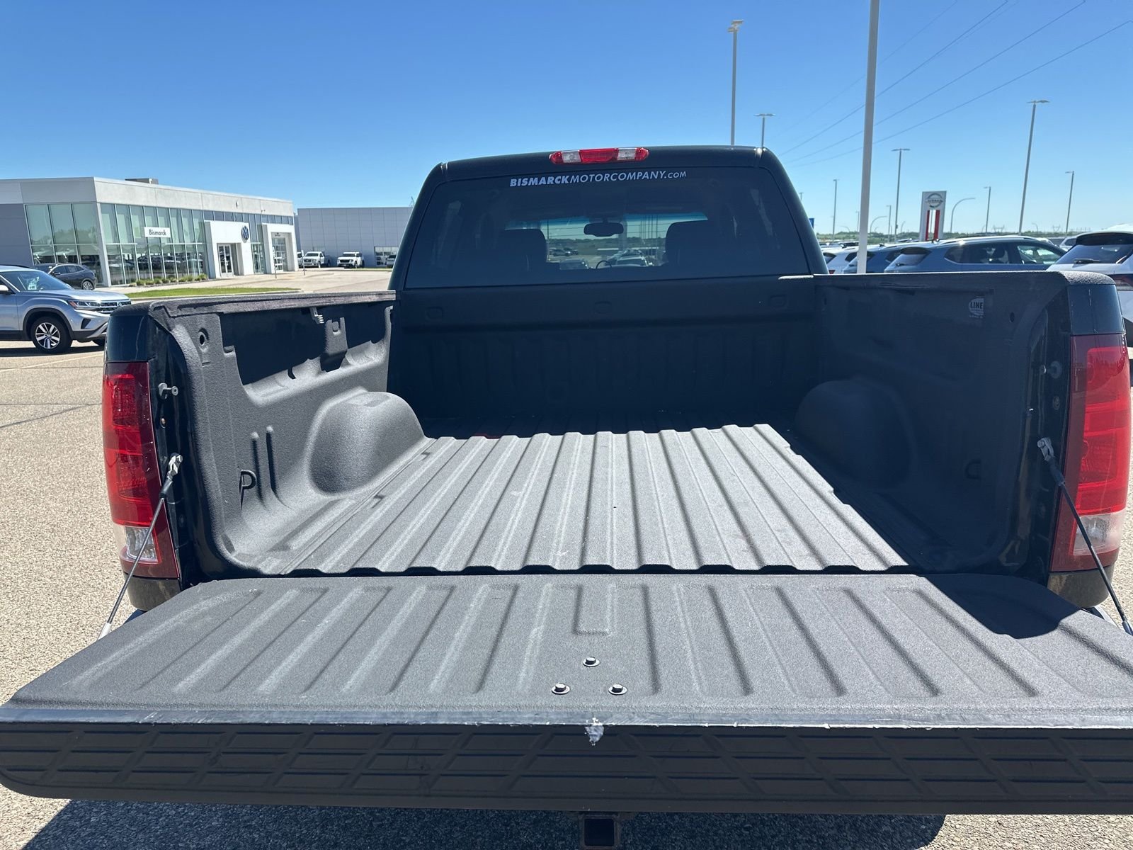 Used 2010 Black GMC SLT image 26