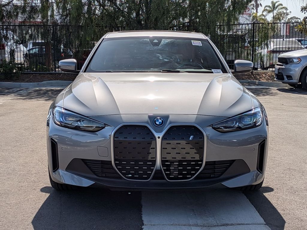 Used 2023 Gray BMW eDrive35 image 4
