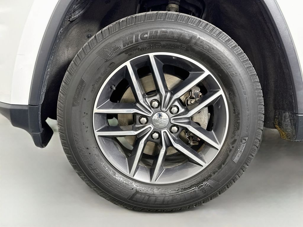 Used 2017 White Jeep Limited image 30