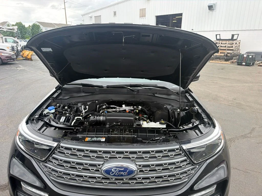 Used 2023 Black Ford XLT image 33